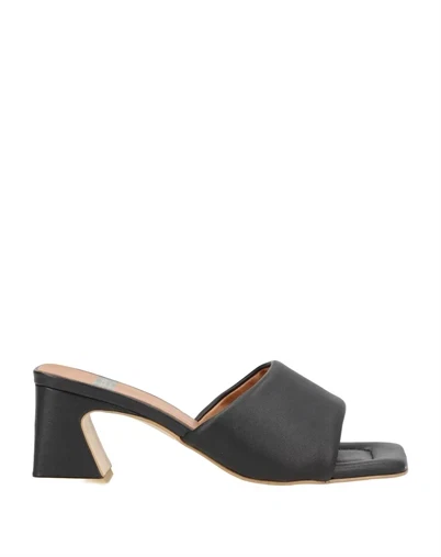 Phenumb Copenhagen - Essence Sandal - Black 